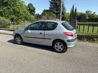 Usata Peugeot 206 75 CV (55 kW) 2001 Berlina