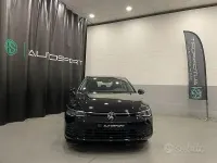 Usata VW Golf VIII Life 131 CV (96 kW) 2023 Nero Berlina