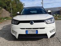 Usata Ssangyong (KGM) Tivoli 128 CV (94 kW) 2016 Bianco SUV