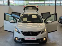 Usata Peugeot 2008 Allure 83 CV (61 kW) 2019 Bianco SUV