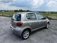 usata Toyota Yaris 1.3i 16V cat 5 porte Sol