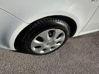 Usata Opel Corsa Edition 80 CV (58 kW) 2010 Bianco Berlina