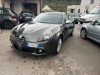 Usata Alfa Romeo Giulietta Exclusive 175 CV (128 kW) 2014 Giallo Utilitaria