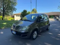 Usata Lancia Musa 69 CV (50 kW) 2005 Marrone Monovolume