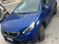 Usata Peugeot 2008 92 CV (67 kW) 2019 Blu SUV