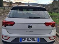 Usata VW T-Roc Life 110 CV (80 kW) 2023 Beige SUV