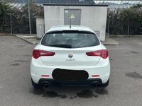 Usata Alfa Romeo Giulietta Distinctive 170 CV (125 kW) 2010 Bianco Utilitaria