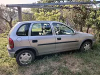 Usata Opel Corsa Edition 60 CV (44 kW) 2000 Berlina
