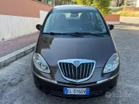 Usata Lancia Musa 95 CV (69 kW) 2011 Grigio Monovolume