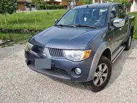 Usata Mitsubishi L200 115 CV (84 kW) 2006 Grigio Pick-up