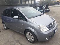 Usata Opel Meriva 101 CV (74 kW) 2003 Argento Monovolume