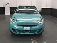 Usata Fiat 600 145 CV (106 kW) 2025 Azzurro SUV