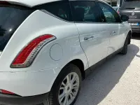 Usata Lancia Delta 120 CV (88 kW) 2011 Bianco Utilitaria