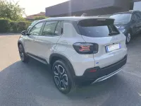 Usata Jeep Avenger EV Summit 61 kW (84 CV) 2025 Beige SUV