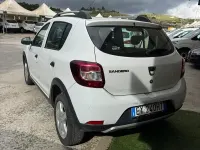 Usata Dacia Sandero Prestige 90 CV (66 kW) 2015 Bianco SUV