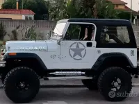Usata Jeep CJ 1981 Bianco Cabrio