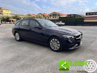 Usata Mercedes C220 Business 200 CV (147 kW) 2022 Blu Station wagon