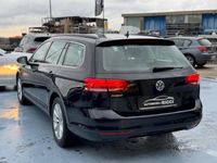 usata VW Passat Variant 1.6 TDI SCR DSG Business