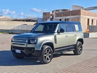 Usata Land Rover Defender Dynamic 200 CV (147 kW) 2021 Verde SUV