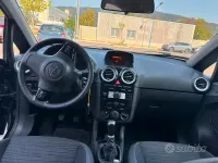Usata Opel Corsa 86 CV (63 kW) 2014 Nero Utilitaria