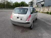 Usata Lancia Ypsilon 69 CV (50 kW) 2005 Grigio Utilitaria