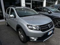 Usata Dacia Sandero Prestige 90 CV (66 kW) 2013 Argento SUV