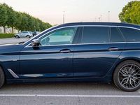 Usata BMW 530 Luxury Line 265 CV (194 kW) 2018 Blu/azzurro Station wagon