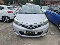 Usata Toyota Yaris Active 69 CV (50 kW) 2013 Argento Utilitaria