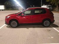 Usata Peugeot 2008 Active 99 CV (72 kW) 2017 Rosso SUV