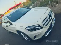 Usata Mercedes GLA180 Business 109 CV (80 kW) 2016 Bianco SUV