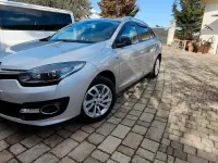 Usata Renault Mégane GrandTour 110 CV (80 kW) 2015 Grigio Station wagon