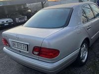 Usata Mercedes E320 Elegance 220 CV (161 kW) 1996 Other Berlina