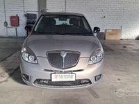 Usata Lancia Ypsilon 69 CV (50 kW) 2011 Marrone Utilitaria
