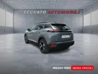 Nuova Peugeot e-2008 Allure 114 kW (156 CV) 2026 Grigio SUV