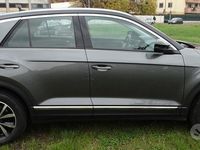 Usata VW T-Roc Style 150 CV (110 kW) 2020 Grigio SUV