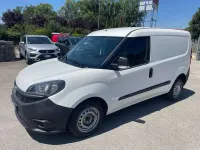 Usata Fiat Doblò 105 CV (77 kW) 2022 Bianco Monovolume