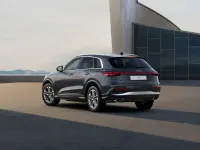 Nuova Audi Q5 Advanced 299 CV (219 kW) 2026 Grigio tambora metallico SUV