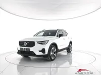Nuova Volvo XC40 Plus 163 CV (119 kW) 2026 Bianco ghiacciaio SUV