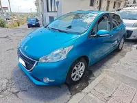Usata Peugeot 208 82 CV (60 kW) 2012 Bluazzurro Utilitaria