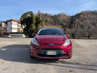 Usata Ford Fiesta Titanium 70 CV (51 kW) 2011 Rosso Utilitaria