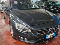 Usata Volvo V60 Kinetic 115 CV (84 kW) 2015 Grigio Station wagon