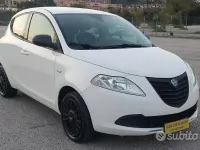 Usata Lancia Ypsilon 69 CV (50 kW) 2014 Beige Utilitaria