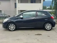 Usata Peugeot 208 Active 68 CV (50 kW) 2018 Blu original Utilitaria