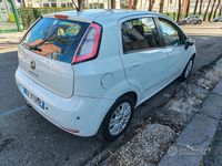 Usata Fiat Punto 75 CV (55 kW) 2015 Bianco Utilitaria