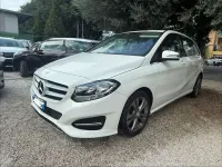 Usata Mercedes B180 Business 109 CV (80 kW) 2015 Bianco Utilitaria