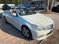 Usata Mercedes E250 207 CV (152 kW) 2012 Bianco Cabrio