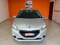 Usata Peugeot 208 Allure 68 CV (50 kW) 2015 Grigio Utilitaria