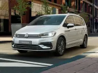 Nuova VW Touran Business 150 CV (110 kW) 2026 Dolomite silver metallizzato Monovolume