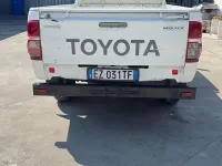 Usata Toyota HiLux 144 CV (105 kW) 2015 Bianco Pick-up