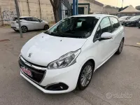 Usata Peugeot 208 75 CV (55 kW) 2017 Bianco Utilitaria